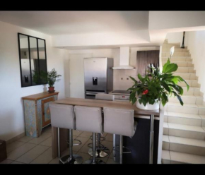 T3 duplex malibu village pass piscine en supplément 2 a 8 personnes